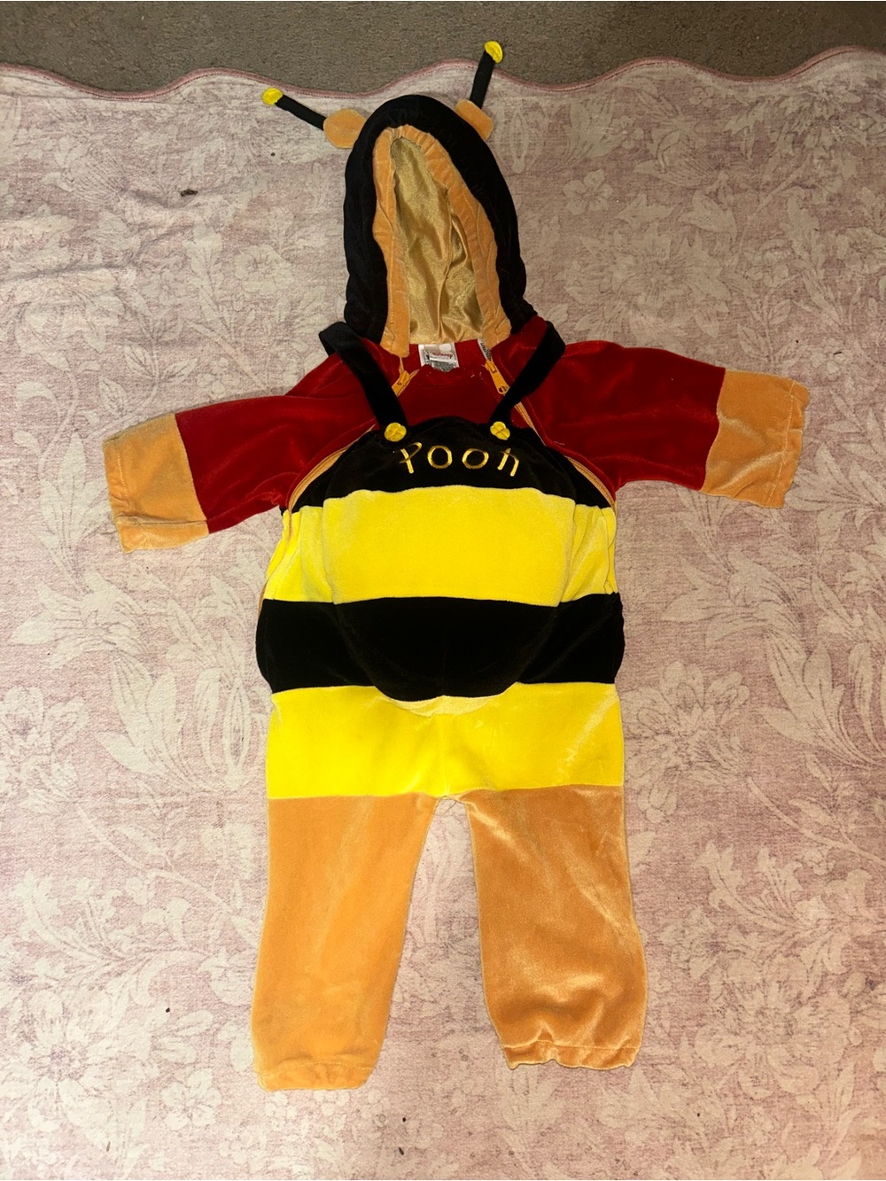 Vintage 90s Disney Pooh bumble bee costume